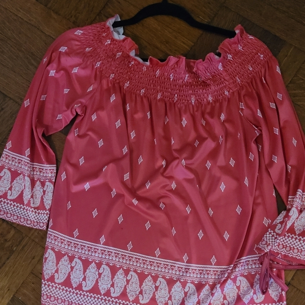 HP🔥🔥🔥Off Shoulder cute peasant style top new - Picture 4 of 7